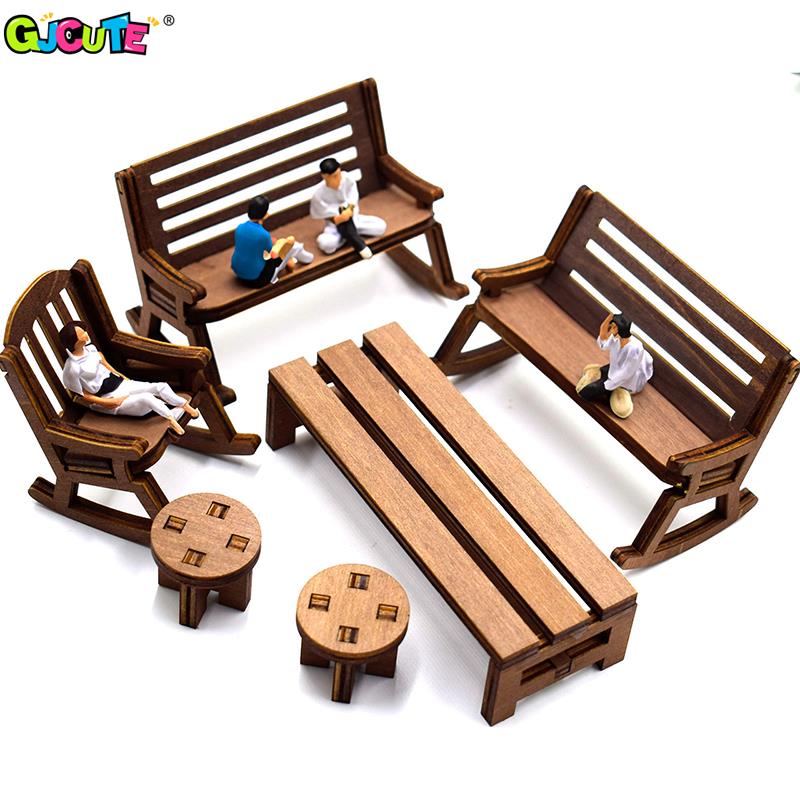Woodworking Room - 1：12 Dollhouse Mini Park Table Chair