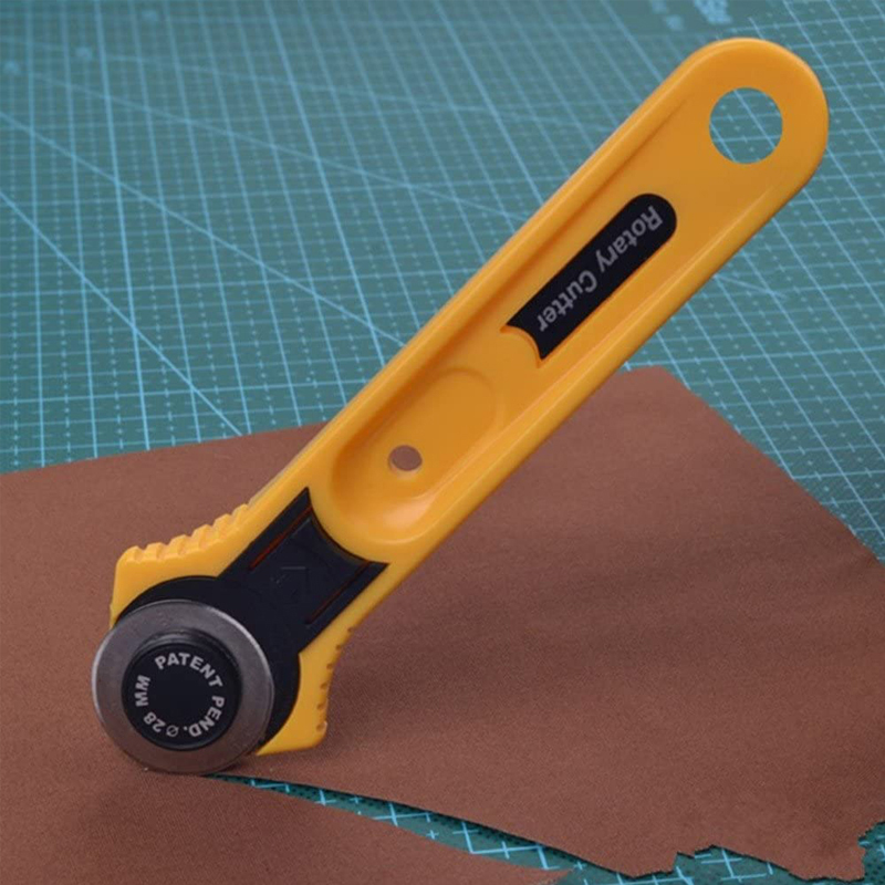 28/45mm Rotary Fabric Cutter F - огляд і ціна Card Scraper Steel